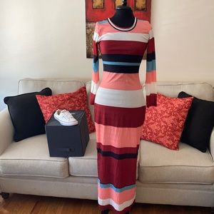 “COLOR BLOCKED” No BRAND DRESS